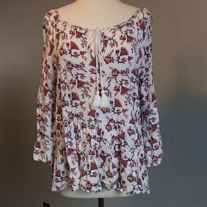 WALLPAPHER COLD SHOULDER BOHO TOP.  SIZE XL